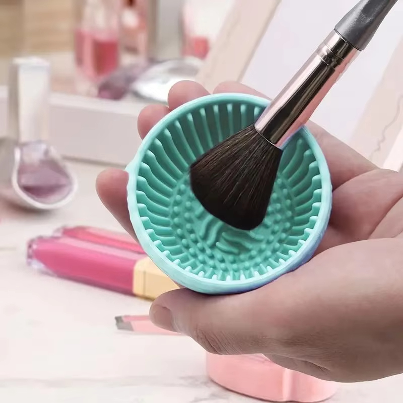 منظف فرش المكياج من السيليكون  - مراجعة Beauty Makeup Eyeshadow وسعره