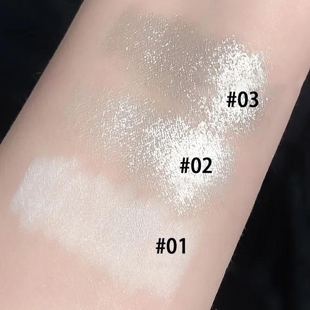 قلم تحديد العيون اللامع بثلاثة - مراجعة Rare Beauty Makeup Highlighter وسعره