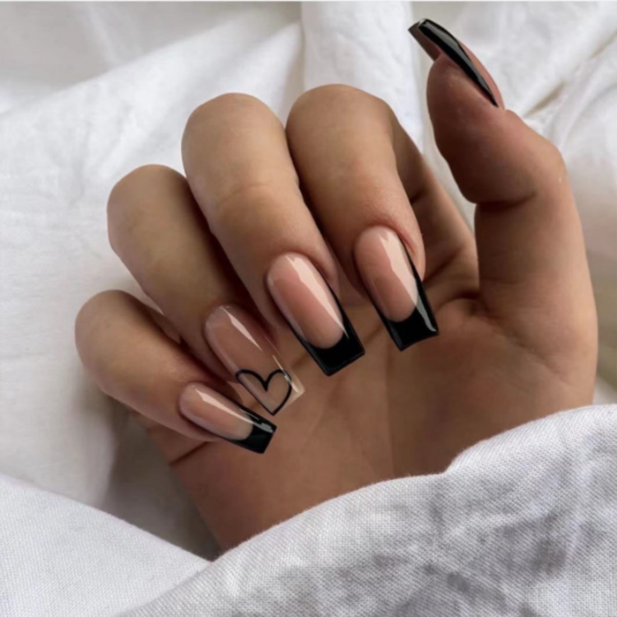 24 قطعة الأظافر الفرنسية السود - مراجعة Nail Extension Tips وسعره