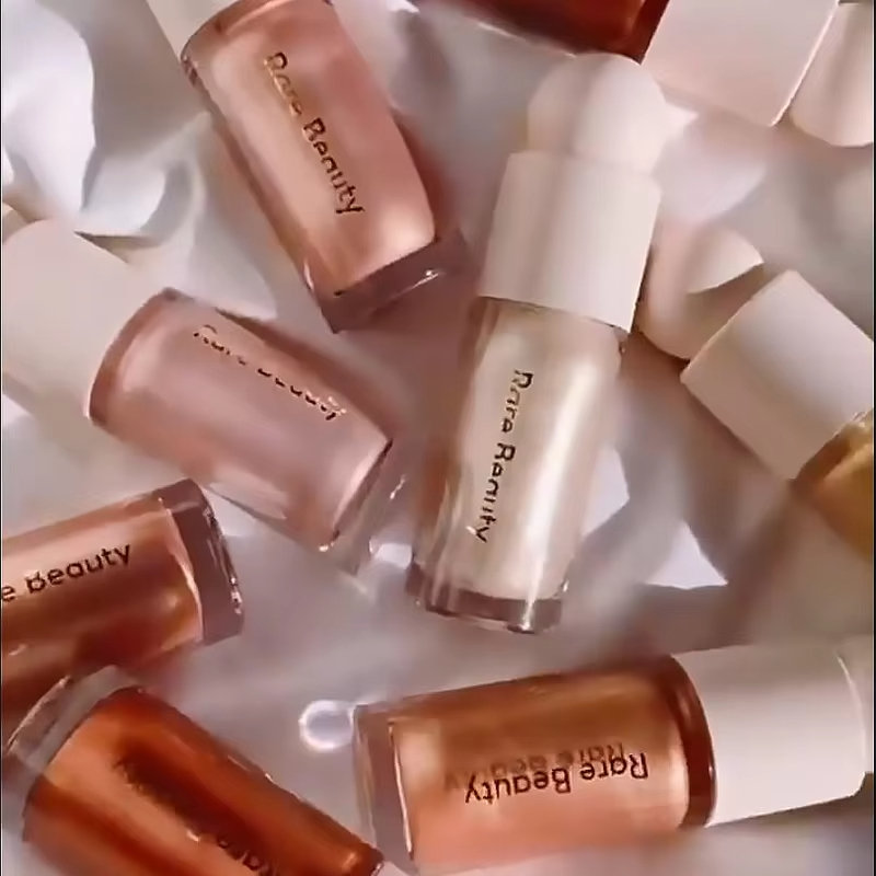 ريير بيوتي الأصلي: سائل تحديد  - مراجعة Rare Beauty Makeup Highlighter وسعره
